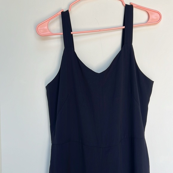 The Japanese GoWeave Essential
Jumpsuit sleeveless wide leg
 Size 6 Navy - Picture 3 of 11